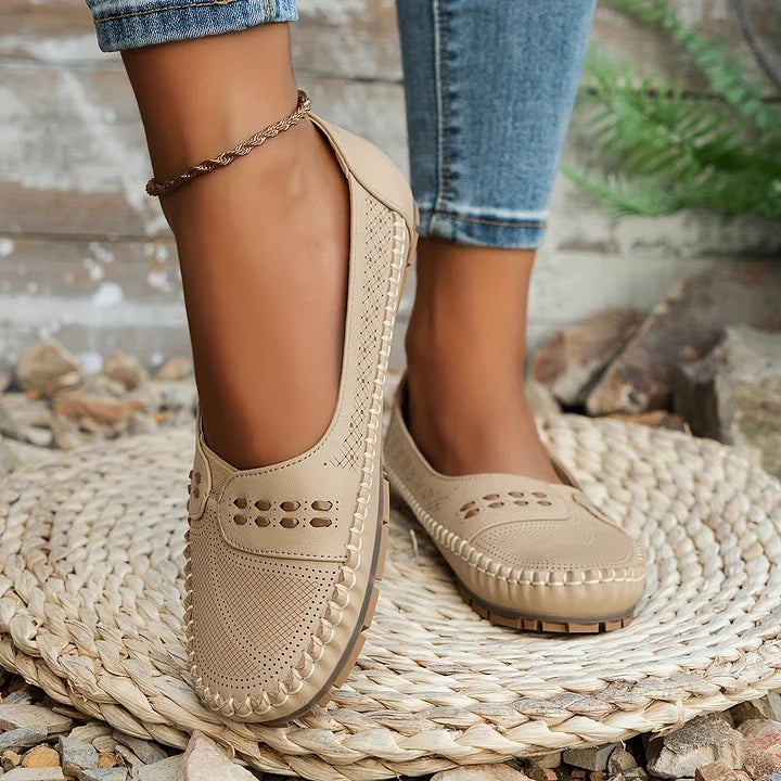 Gerdien™ | Women’s Flat Orthopedic Shoes