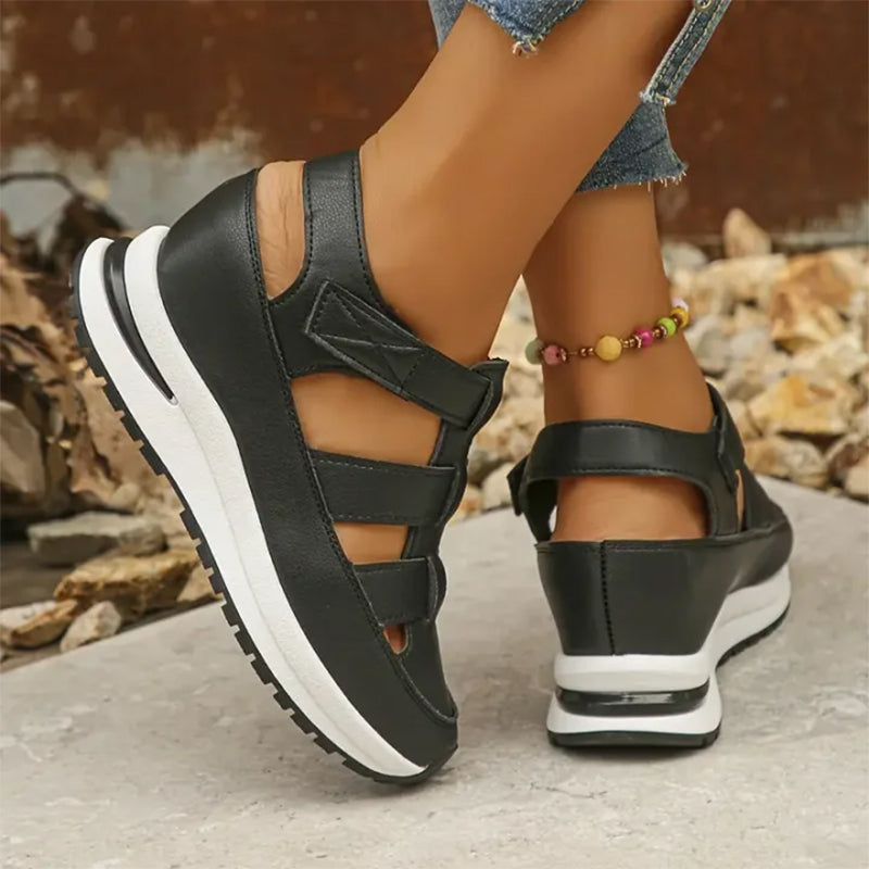 Elise Hart | Comfortable Everyday Sandals