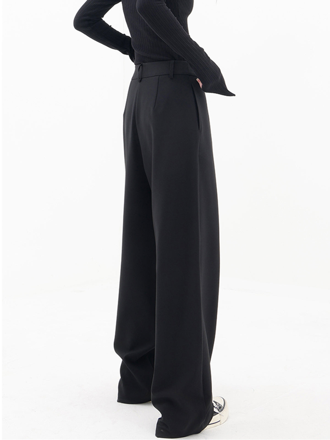 Narella – Modern Baggy Trousers