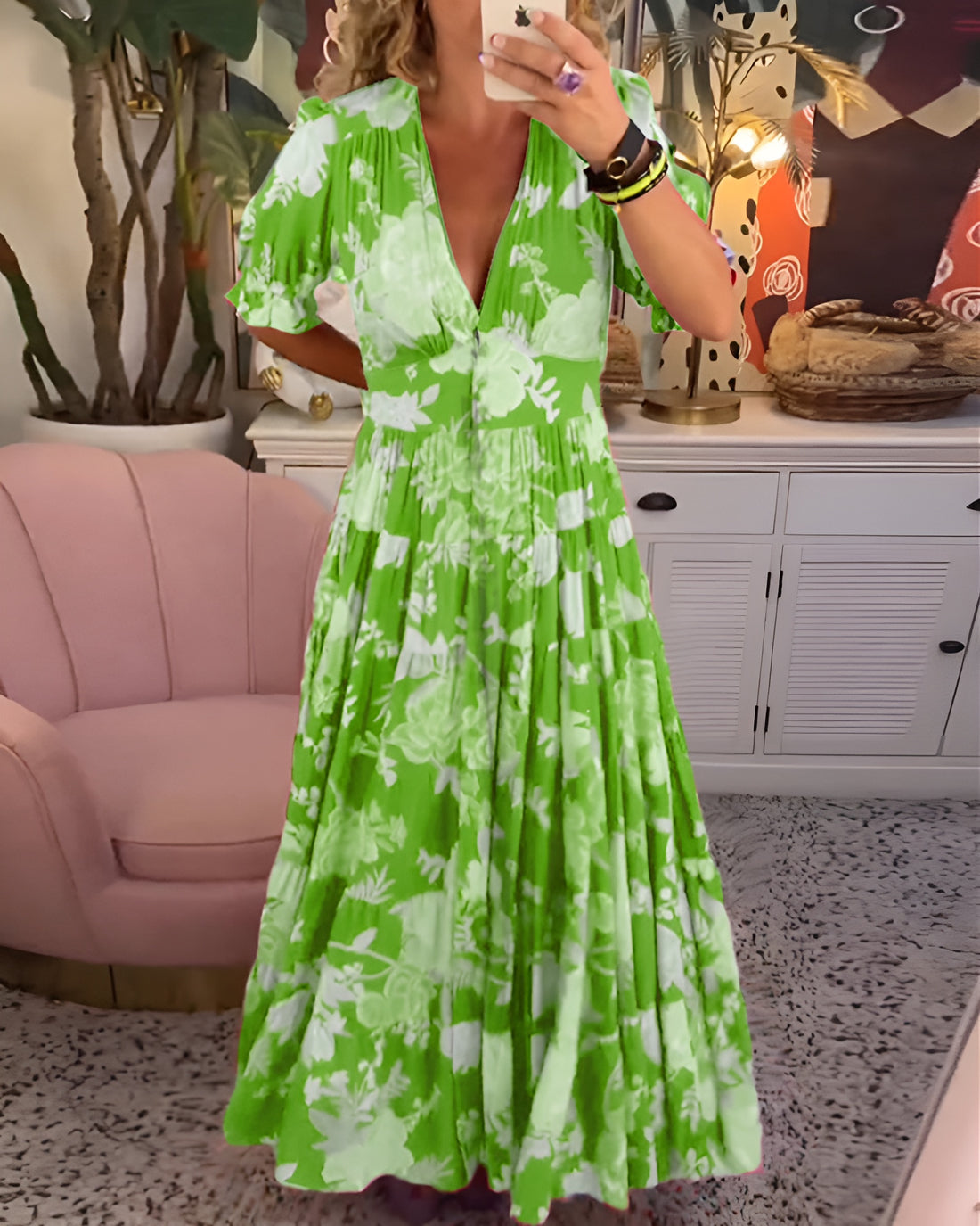 Evalyne – V-Neck Floral Dress with Pockets