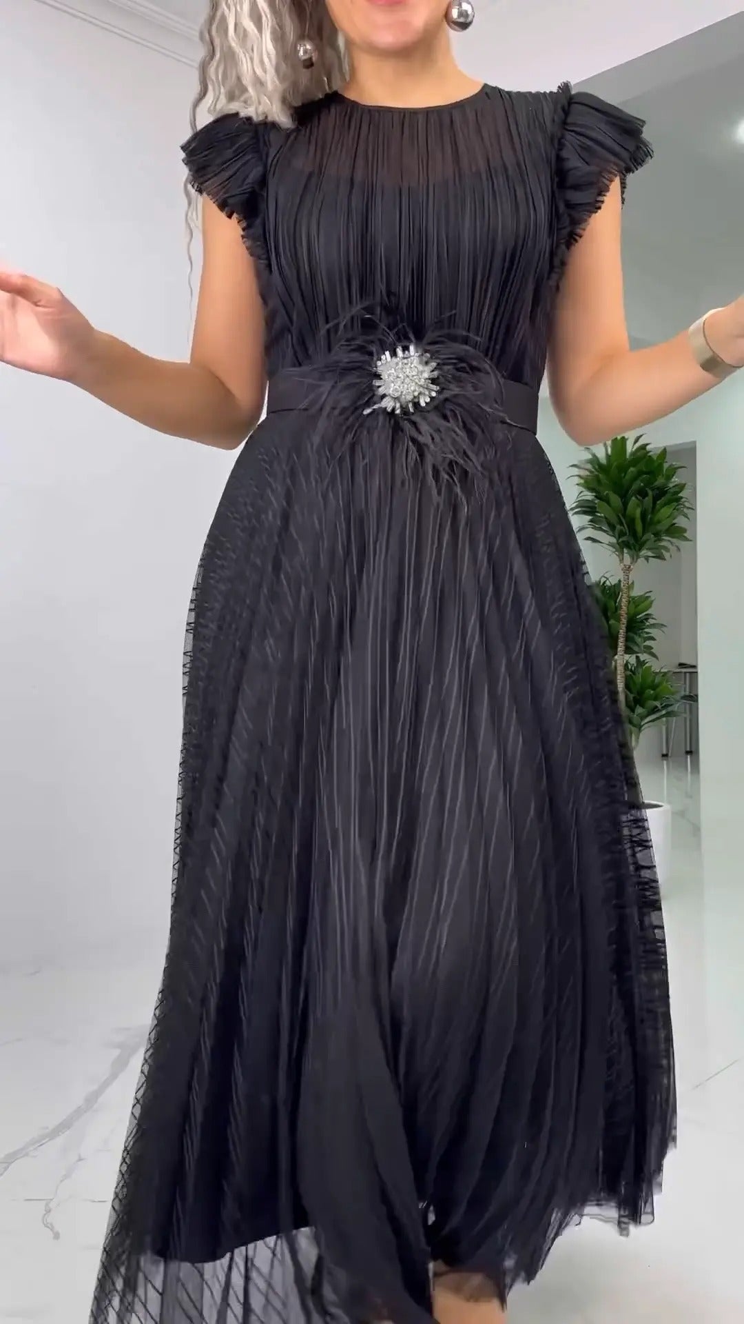 Lunara | Fitted Chiffon Dress