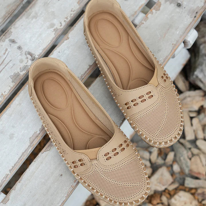 Gerdien™ | Women’s Flat Orthopedic Shoes