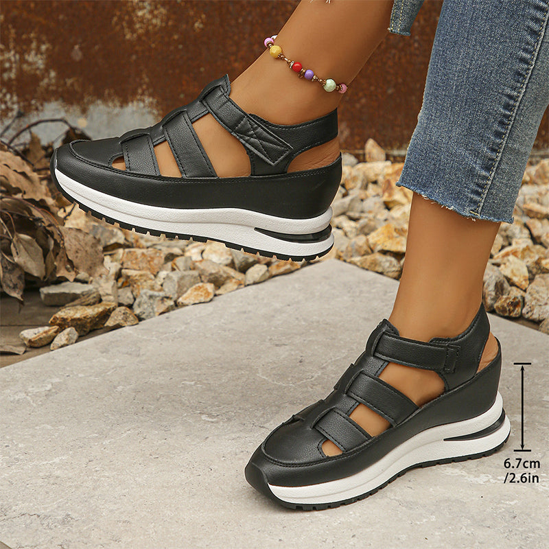 Elise Hart | Comfortable Everyday Sandals