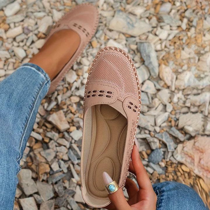 Gerdien™ | Women’s Flat Orthopedic Shoes