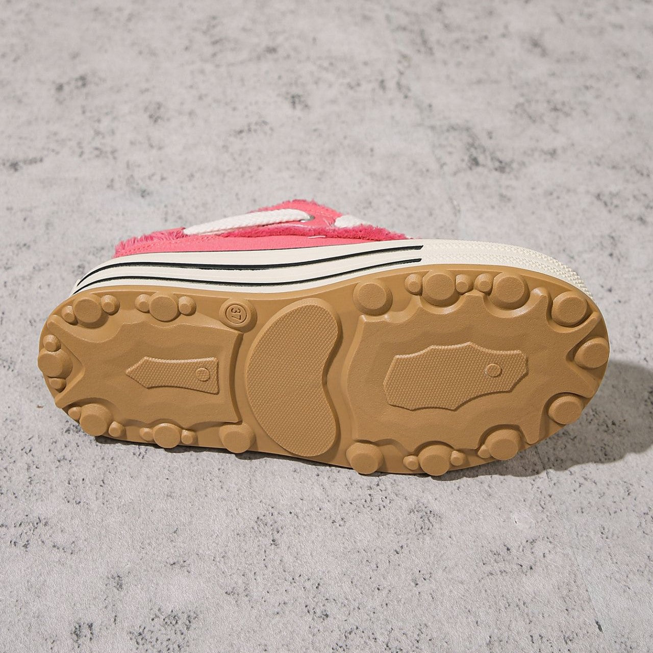 Catherine- Fringed Platform Sneaker