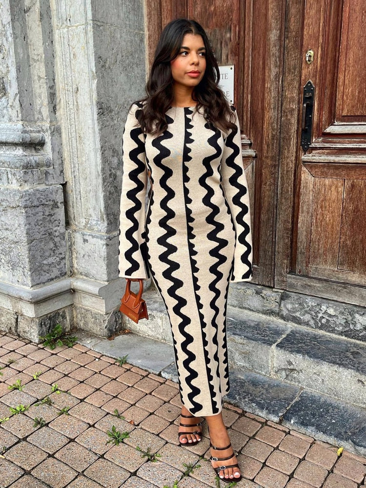 DANICA | MAXI KNIT DRESS WITH ELEGANT CUT-OUTS