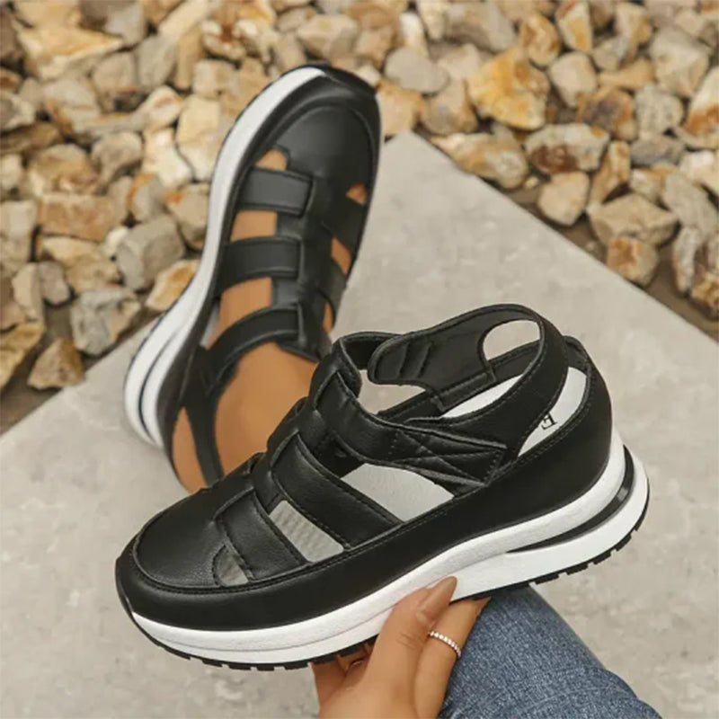 Elise Hart | Comfortable Everyday Sandals
