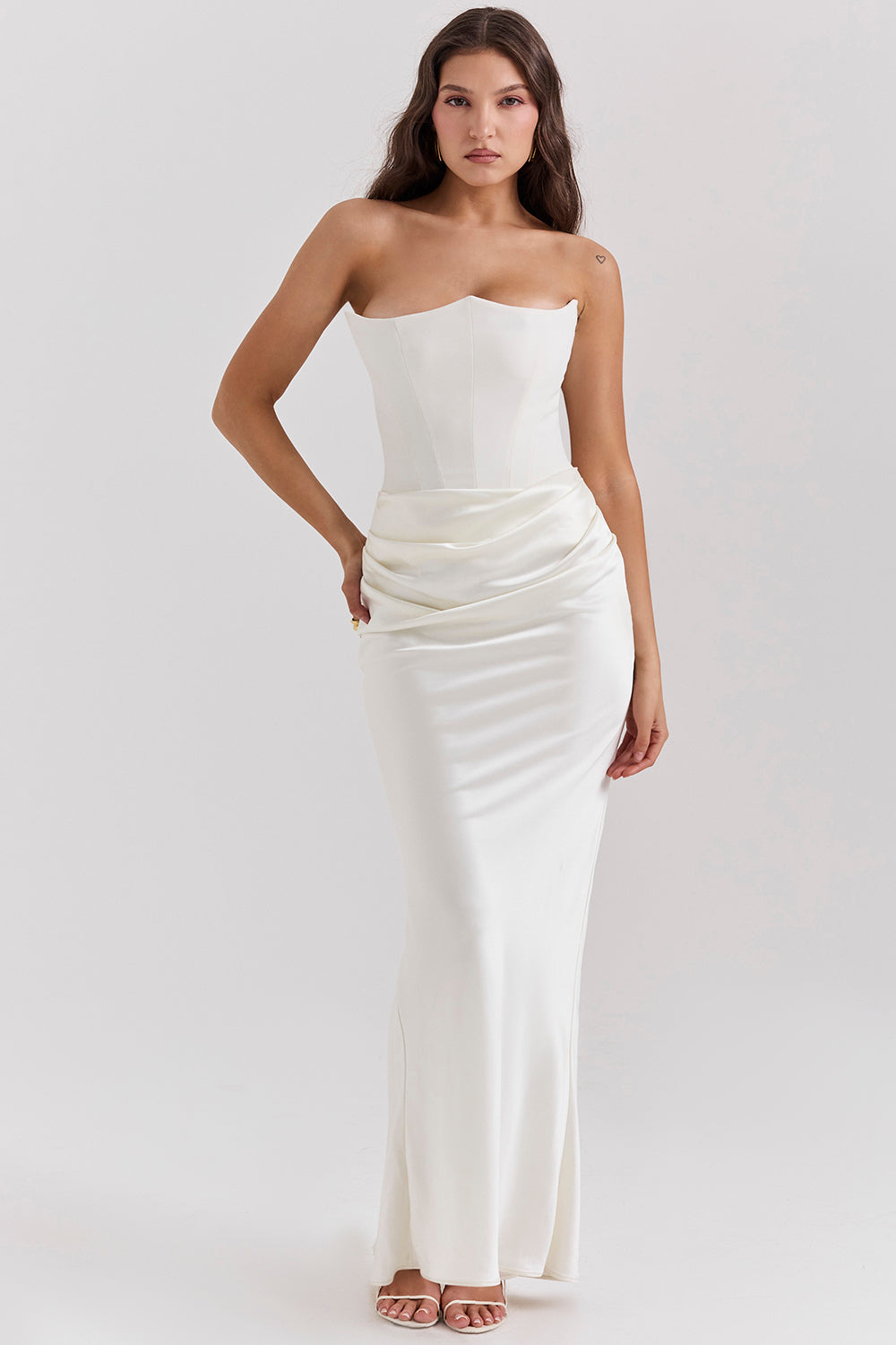 LinaÉlégance – Elegant Maxi Dress