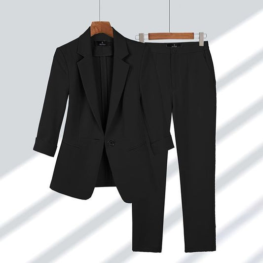 Chloé - Chic Blazer & Trouser Set