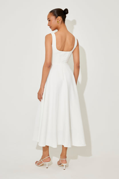 Lunara – Timeless Flowy Midi Dress