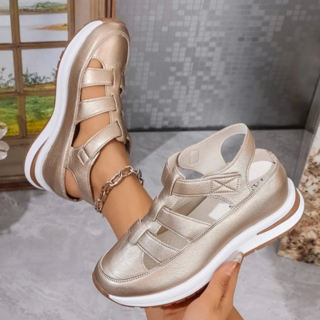Elise Hart | Comfortable Everyday Sandals