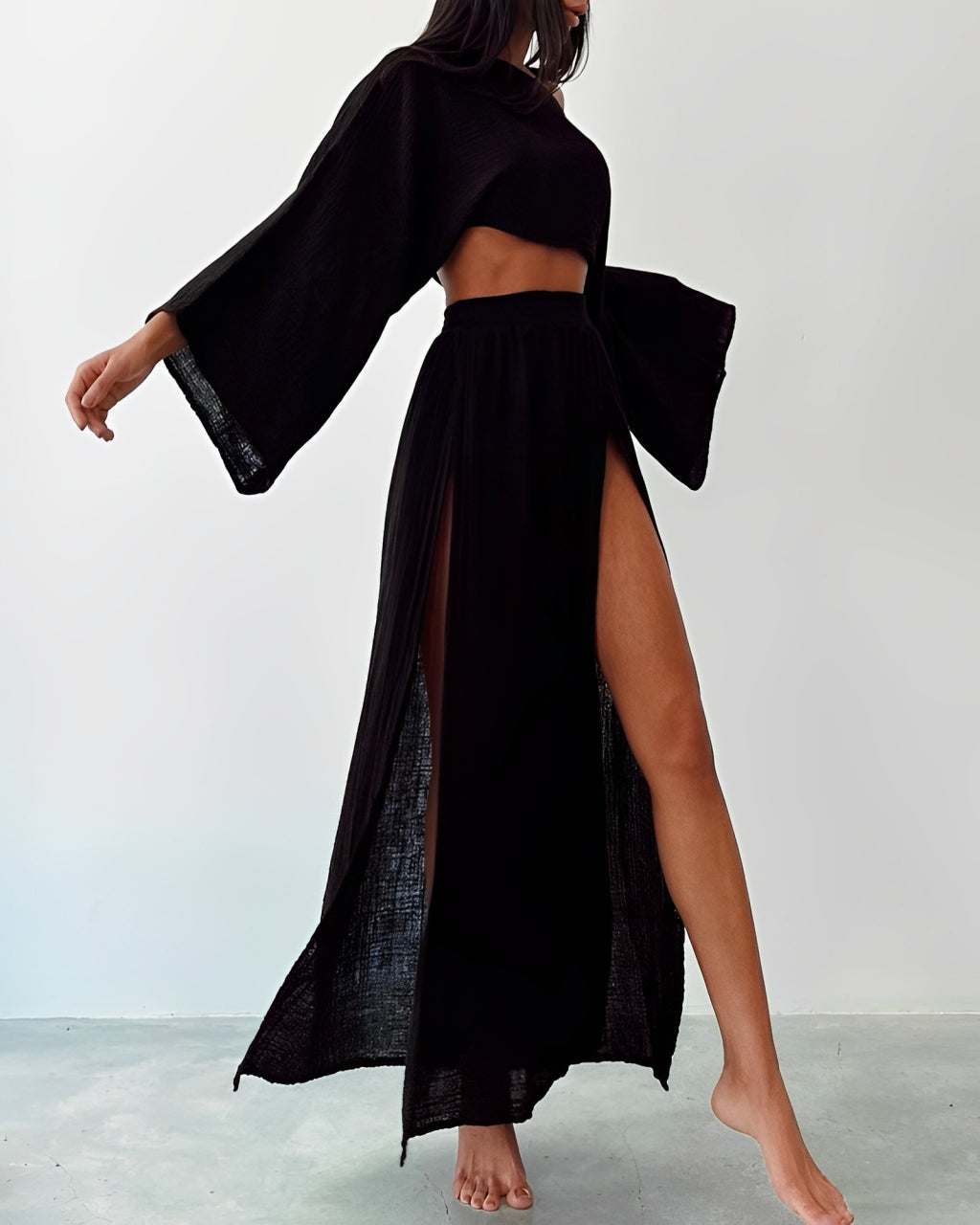 Sara Linéa – Chic Linen Two-Piece Set with Slit