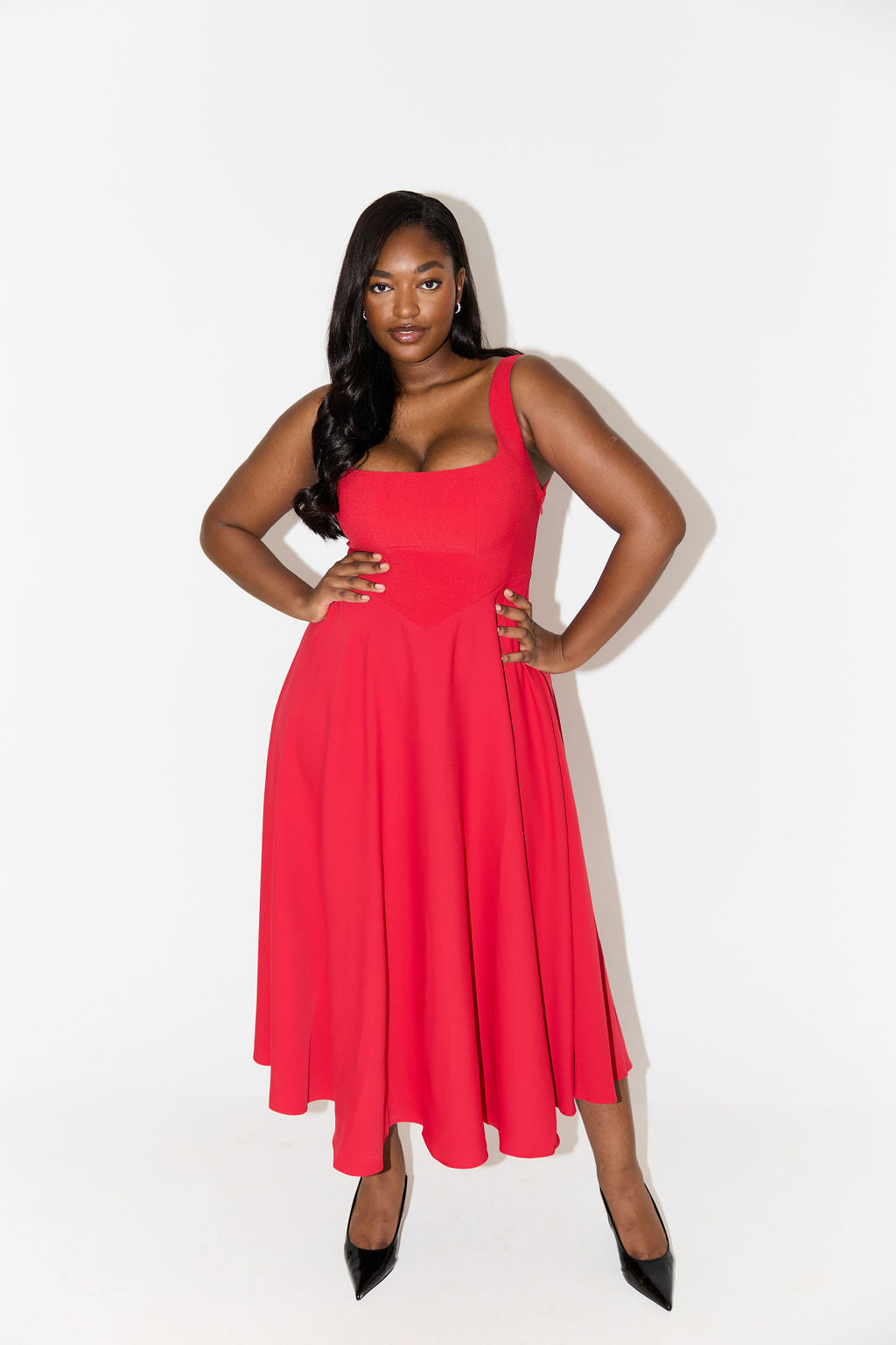 Lunara – Timeless Flowy Midi Dress