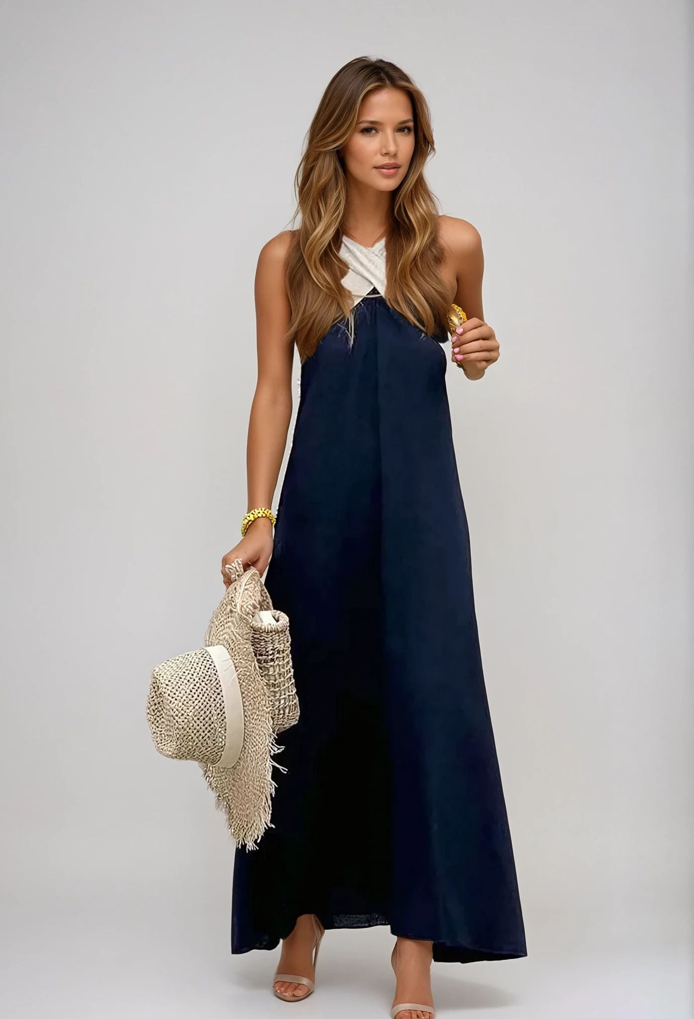 Selvianne – Halter Neck Maxi Dress